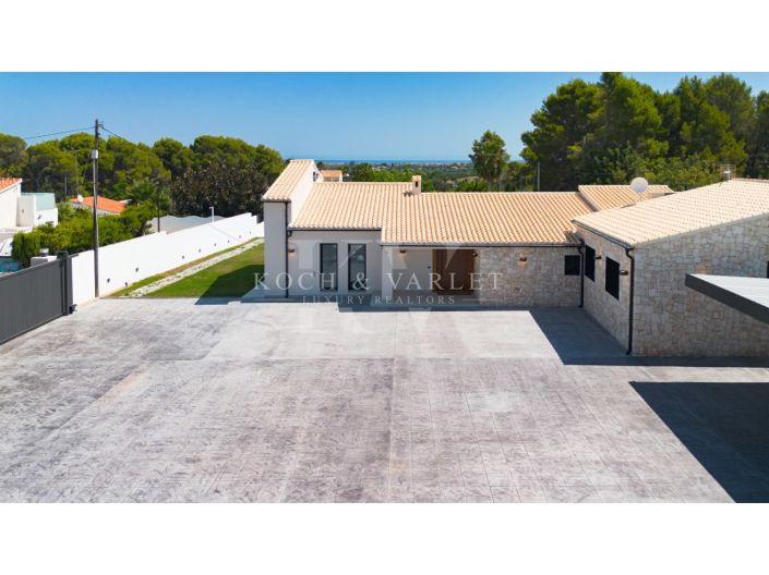 Image No.5-3 Bed Villa for sale