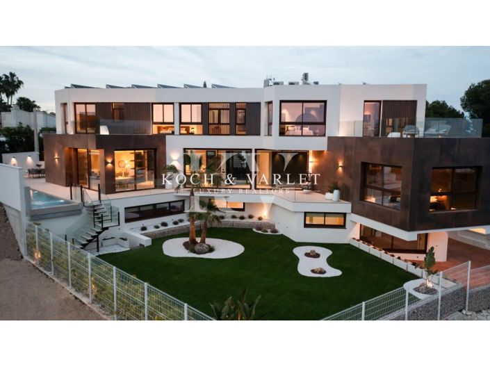 Image No.2-Villa de 4 chambres à vendre à Benidorm