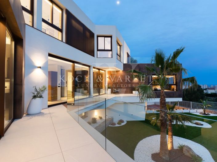 Image No.7-Villa de 4 chambres à vendre à Benidorm