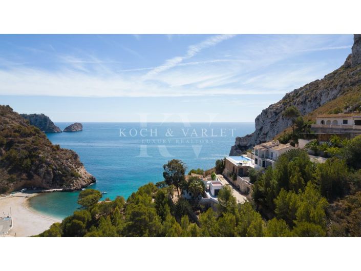 Image No.1-5 Bed Villa for sale