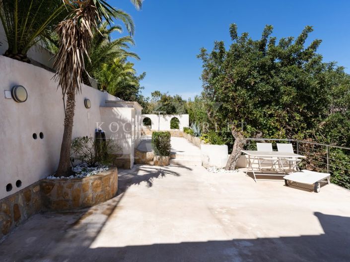 Image No.36-5 Bed Villa for sale