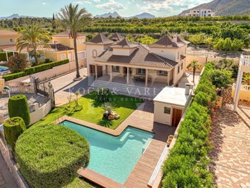 Koch & Varelt Luxury Realtors most sold property
