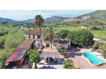 Koch & Varelt Luxury Realtors most sold property