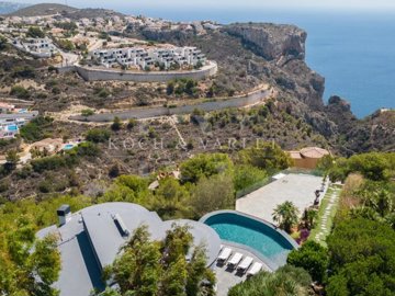 4 Bed Villa for sale