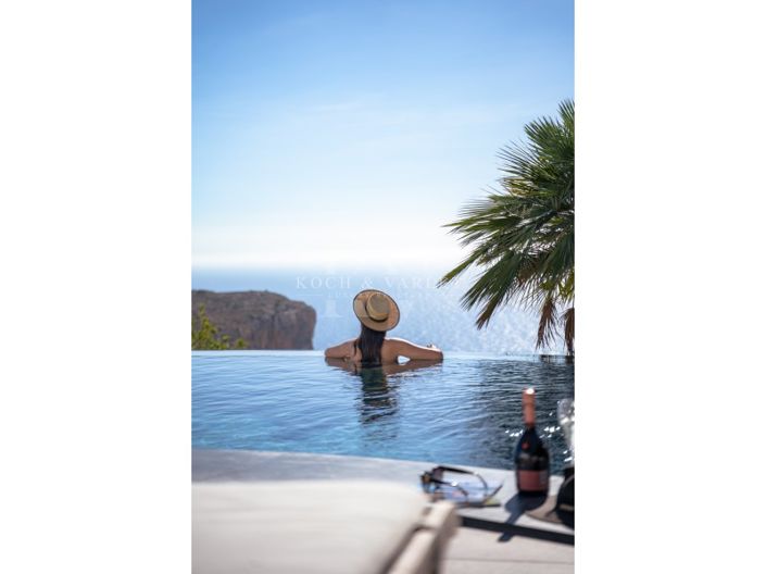 Image No.4-4 Bed Villa for sale