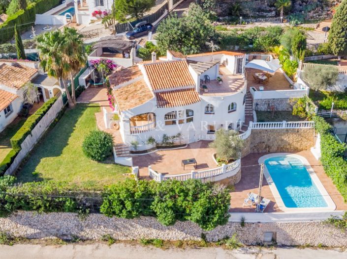 Image No.1-3 Bed Villa for sale