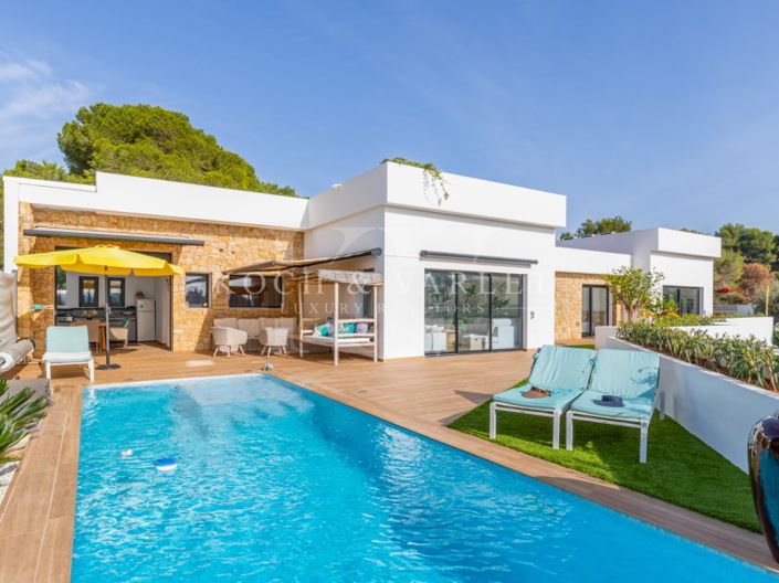 Image No.4-7 Bed Villa for sale