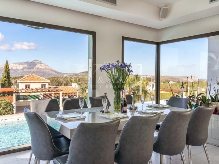 Image No.19-5 Bed Villa for sale