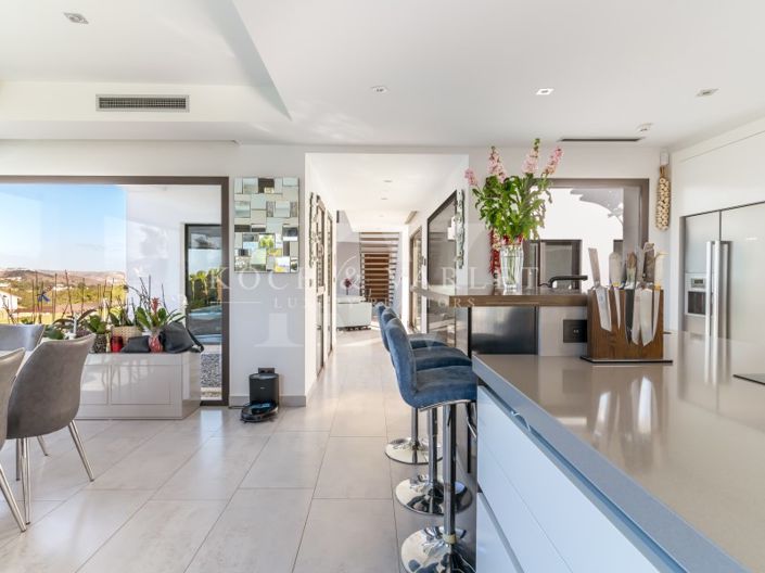 Image No.21-5 Bed Villa for sale