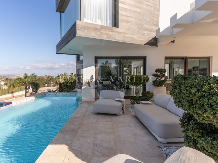 Image No.4-5 Bed Villa for sale