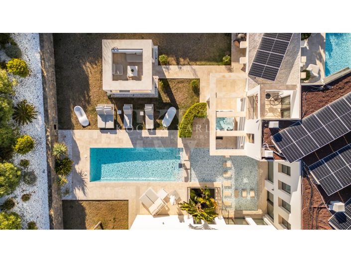 Image No.5-5 Bed Villa for sale