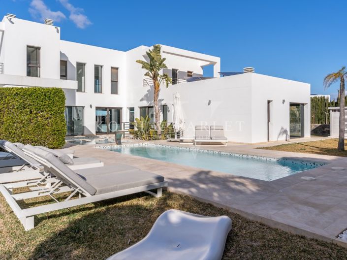 Image No.52-5 Bed Villa for sale