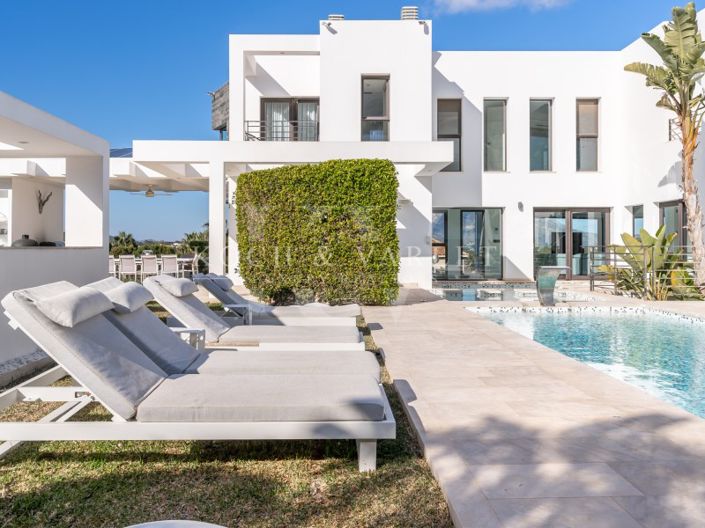 Image No.53-5 Bed Villa for sale