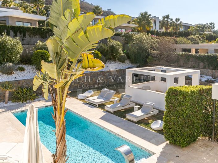 Image No.62-5 Bed Villa for sale