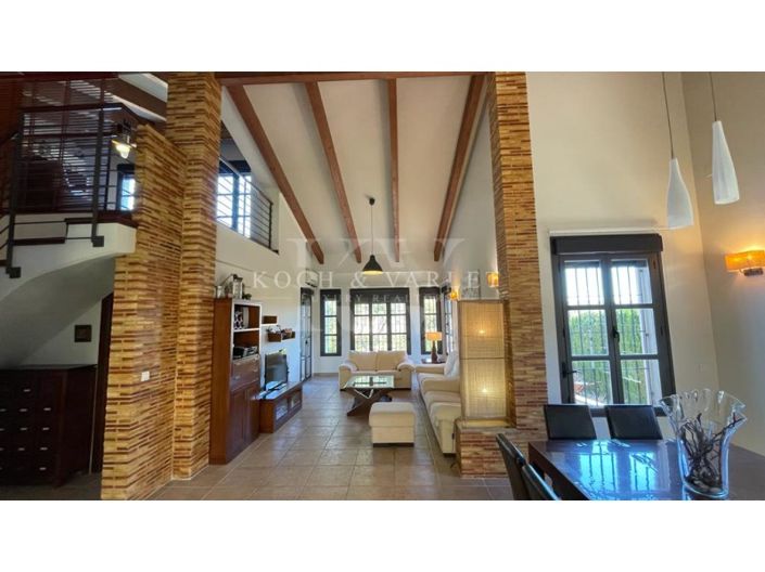 Image No.5-5 Bed Villa for sale