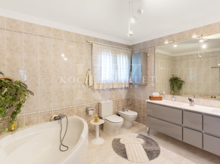 Image No.10-4 Bed Villa for sale