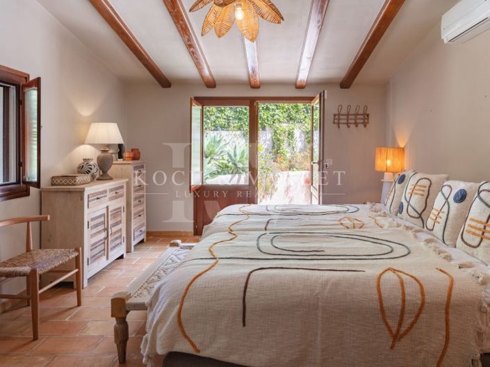 Image No.15-5 Bed Villa for sale