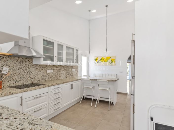 Image No.17-4 Bed Villa for sale