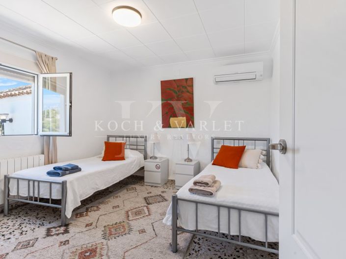 Image No.28-4 Bed Villa for sale