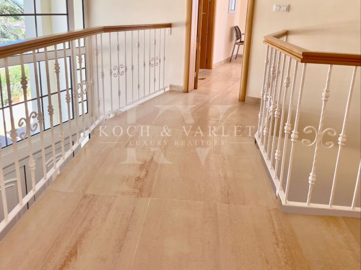 Image No.12-6 Bed Villa for sale