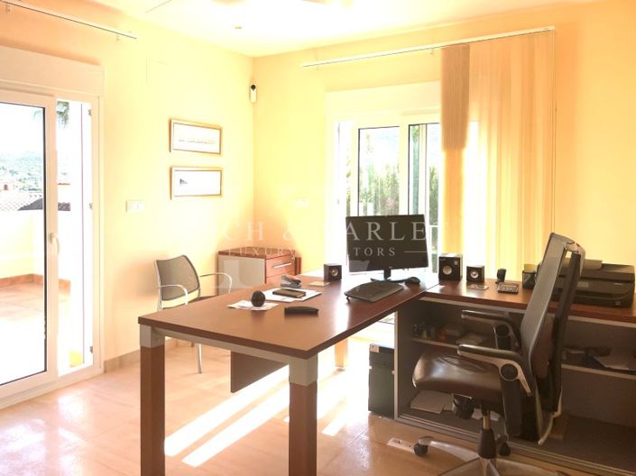 Image No.13-6 Bed Villa for sale