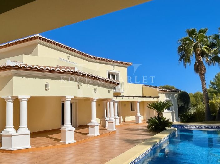 Image No.2-6 Bed Villa for sale