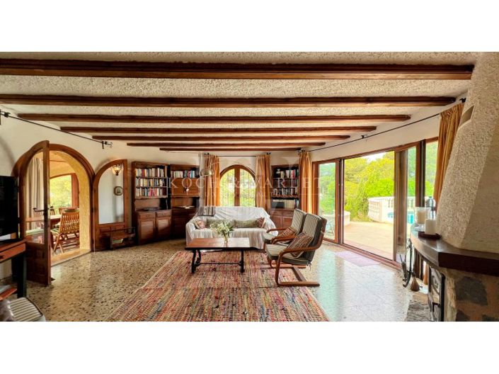 Image No.12-4 Bed Villa for sale