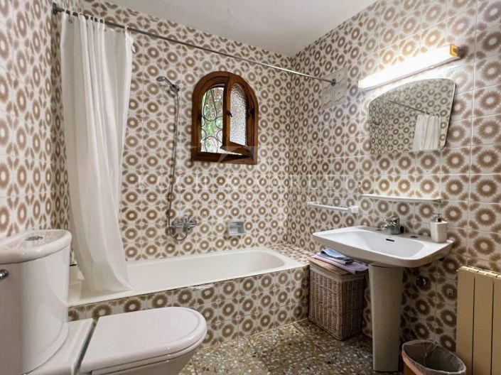 Image No.18-4 Bed Villa for sale