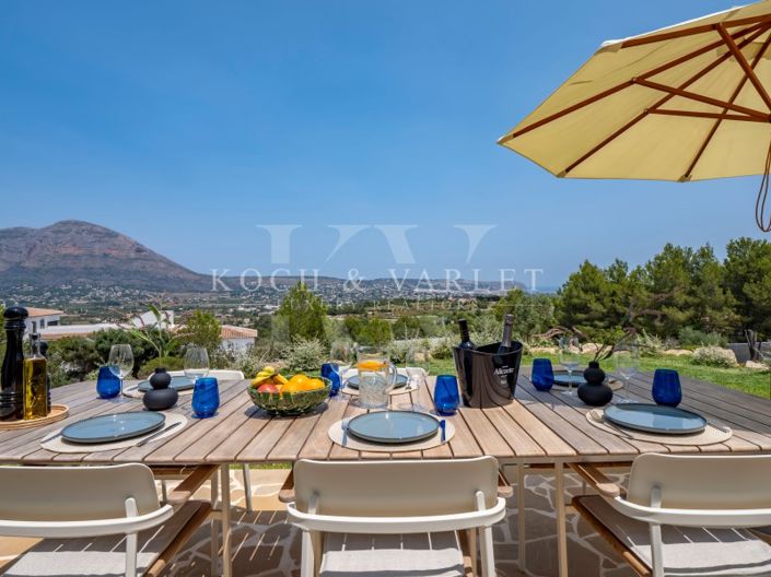 Image No.2-9 Bed Villa for sale