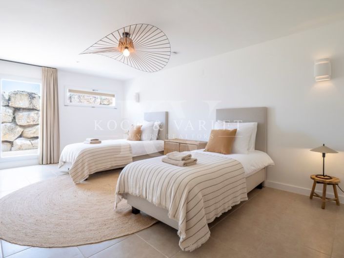 Image No.60-9 Bed Villa for sale