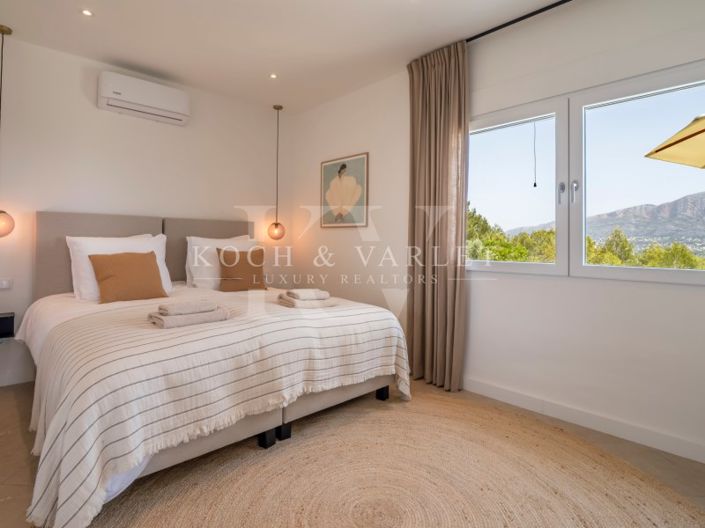 Image No.63-9 Bed Villa for sale