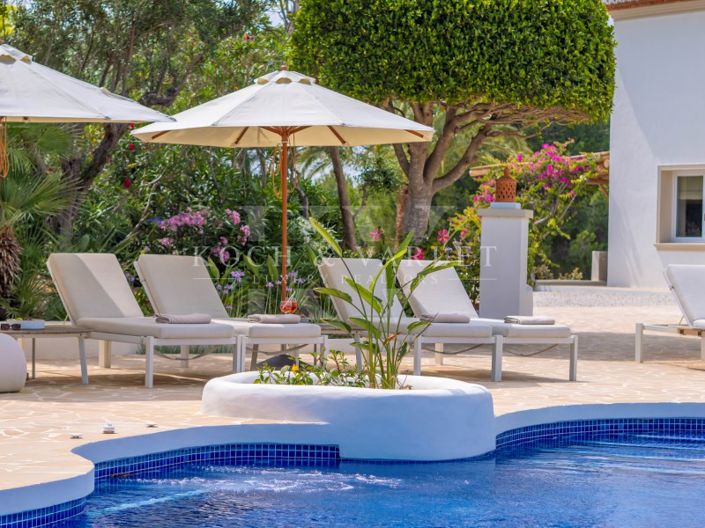 Image No.71-9 Bed Villa for sale