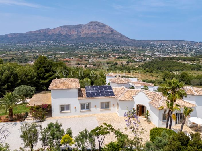 Image No.94-9 Bed Villa for sale