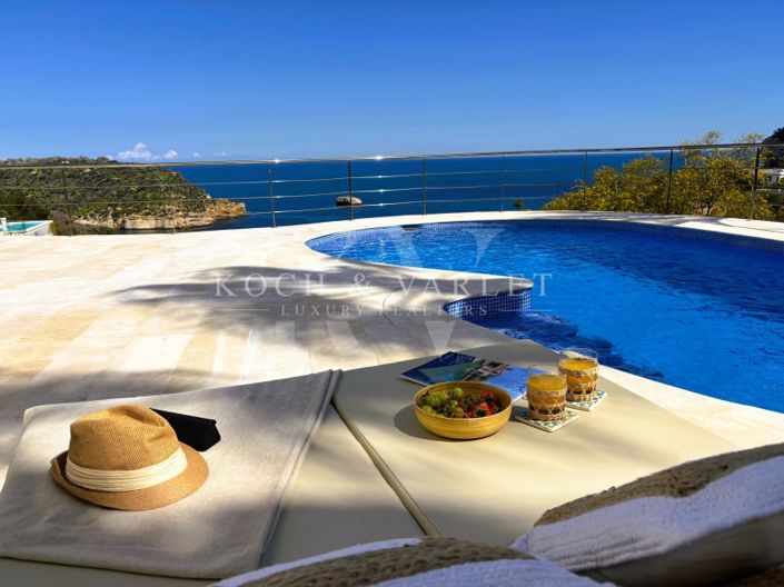 Image No.1-5 Bed Villa for sale