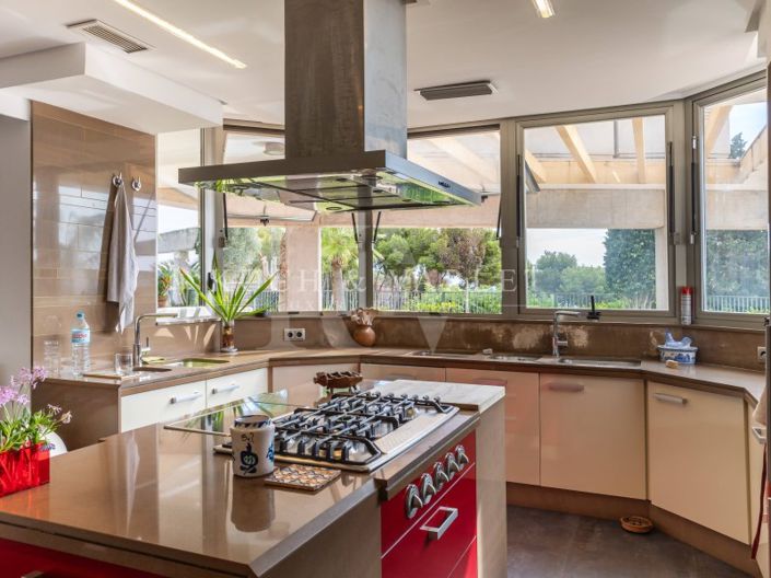 Image No.18-7 Bed Villa for sale