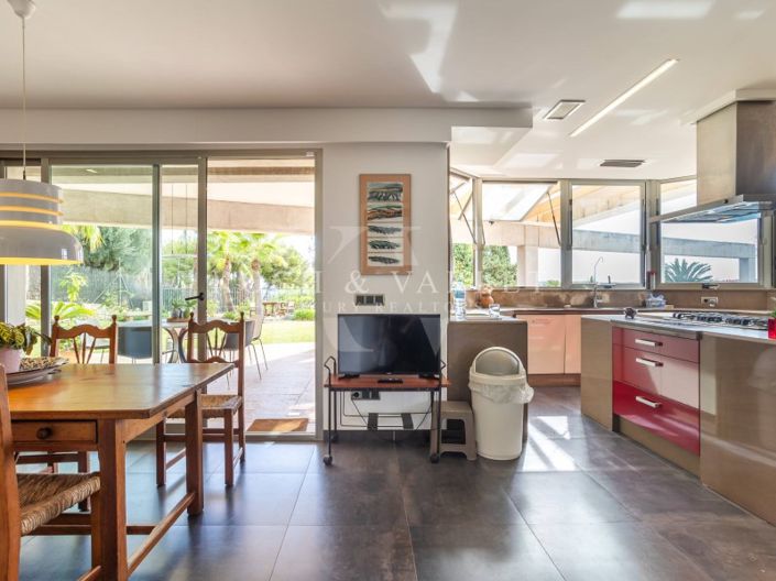 Image No.22-7 Bed Villa for sale