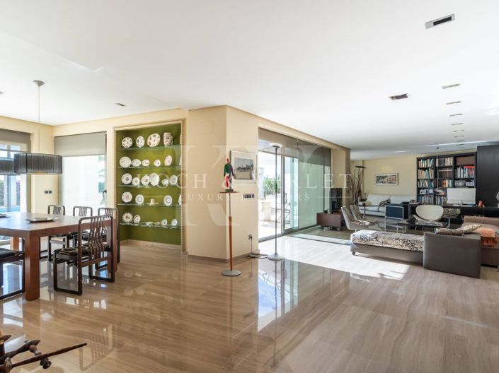 Image No.5-7 Bed Villa for sale