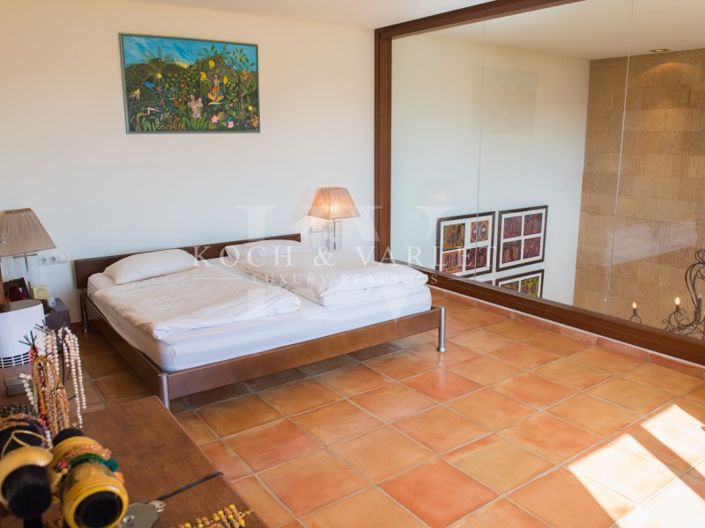 Image No.42-5 Bed Villa for sale