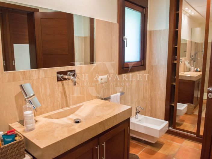 Image No.47-5 Bed Villa for sale