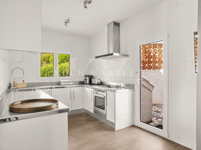 Image No.22-5 Bed Villa for sale