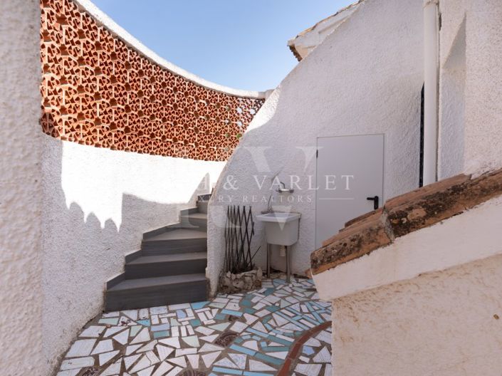 Image No.23-5 Bed Villa for sale