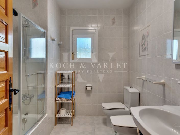 Image No.15-4 Bed Villa for sale