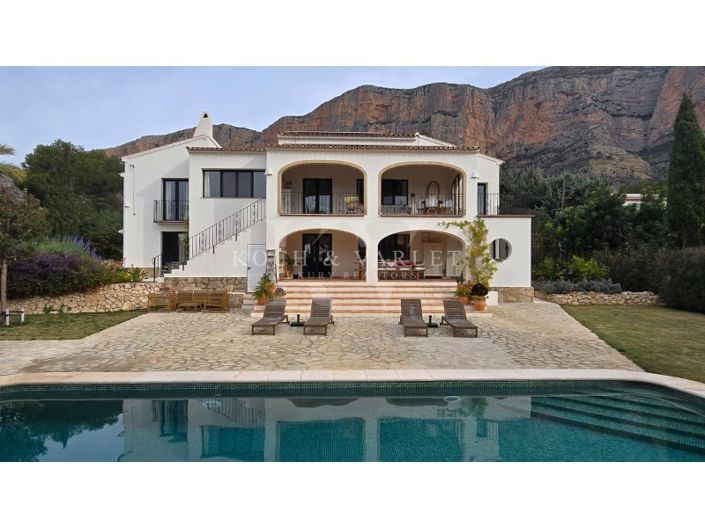 Image No.2-Villa de 5 chambres à vendre à Javea