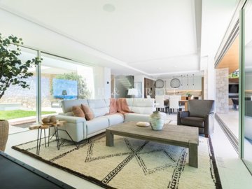 id8229b701-0000-0500-0000-000017bb3202