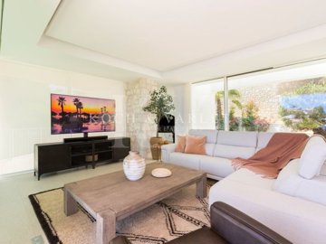 id8229b701-0000-0500-0000-000017bb3203