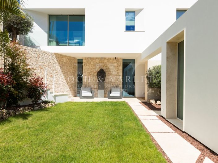 Image No.6-5 Bed Villa for sale