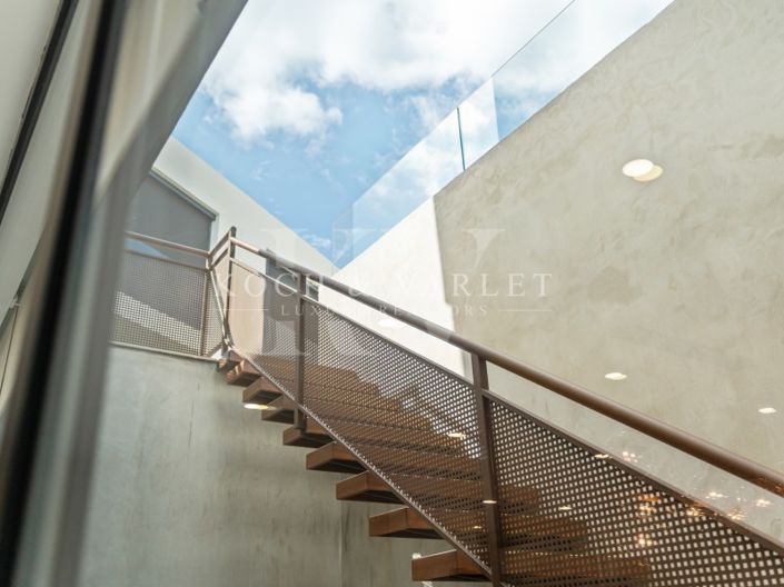 Image No.154-6 Bed Villa for sale