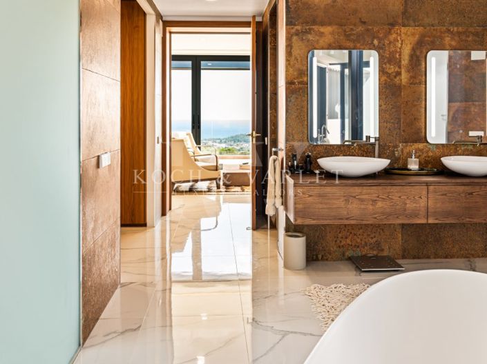 Image No.32-6 Bed Villa for sale