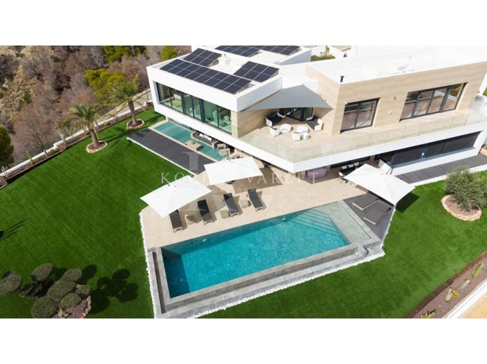 Image No.9-6 Bed Villa for sale