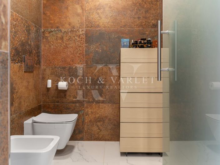 Image No.110-6 Bed Villa for sale